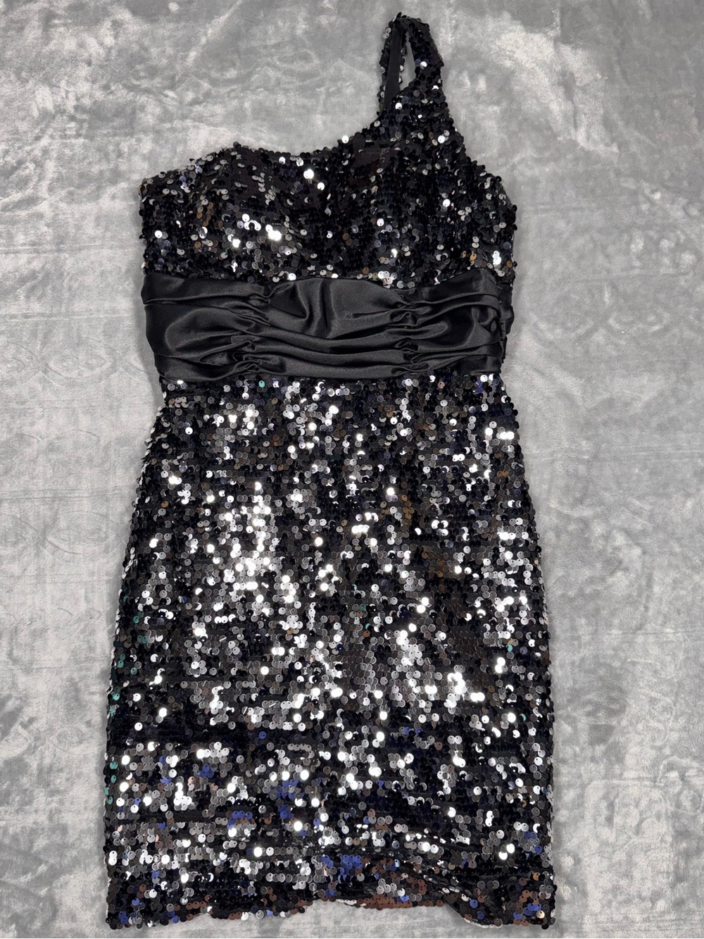 Black and Silver Sequin One Shoulder Mini Dress‎
